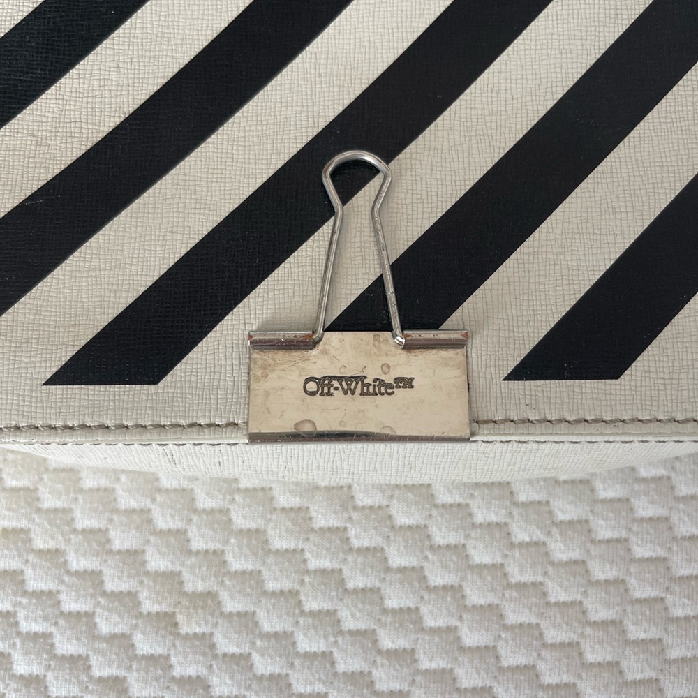 Off-White Purse - image 4